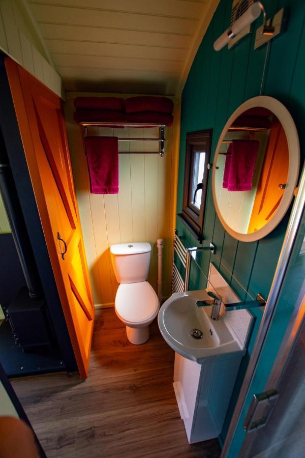 The Gambo Shepherd'S Hut Kidwelly Εξωτερικό φωτογραφία
